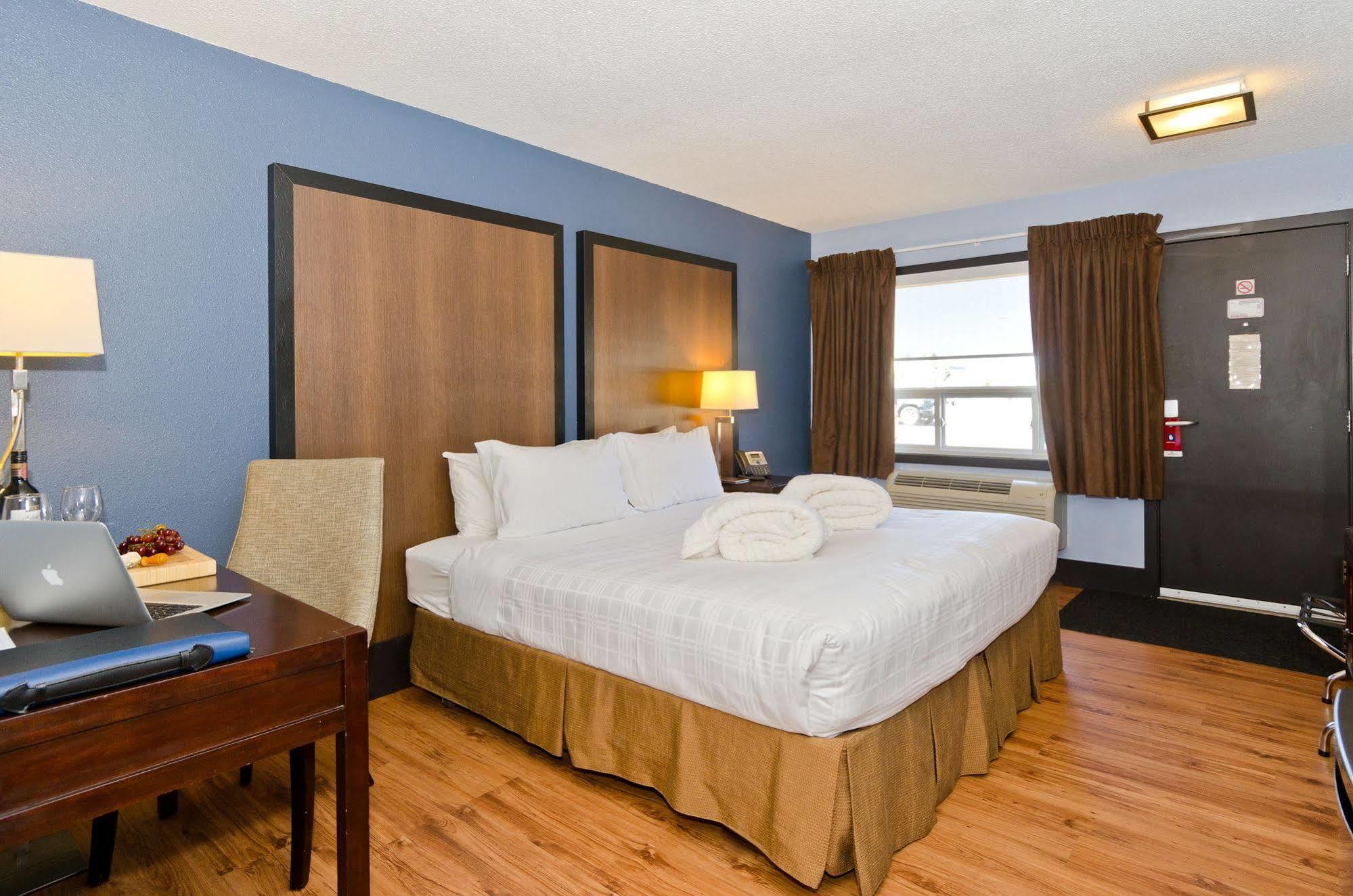 Centro Motel YYC Buitenkant foto